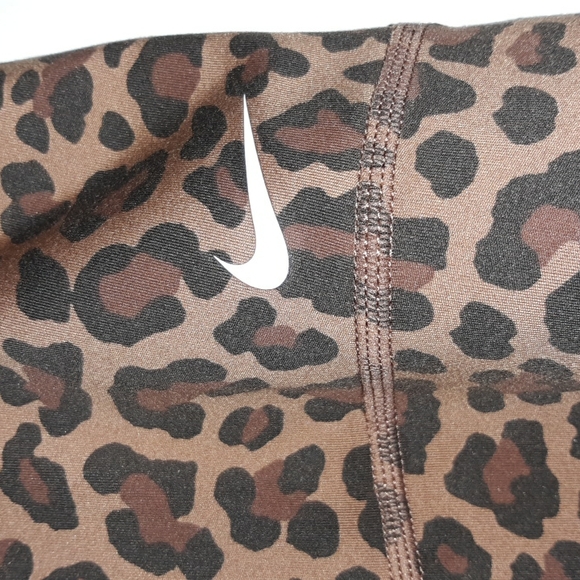 Nike Dri-Fit One High Waisted 7in. Leopard Print Bike/Gym Short 2021 - Picture 5 of 16